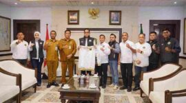 Rico Waas saat menerima audiensi panitia TennisFest Medan 2026 di Balai Kota Medan, Selasa (6/10/2026).