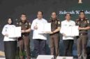 Bupati Asahan menghadiri penguatan program Jaksa Sahabat Pendidik yang digagas Kejaksaan Tinggi Sumatera Utara (Kejati Sumut) bersama Pemerintah Provinsi Sumatera Utara (Pemprov Sumut) untuk memperkuat tata kelola pendidikan dan mencegah penyimpangan dalam pengelolaan anggaran sekolah  di Aula Raja Inal Siregar, Kantor Gubernur Sumut, Jalan Diponegoro Nomor 30, Medan, Selasa (6/10/2026).