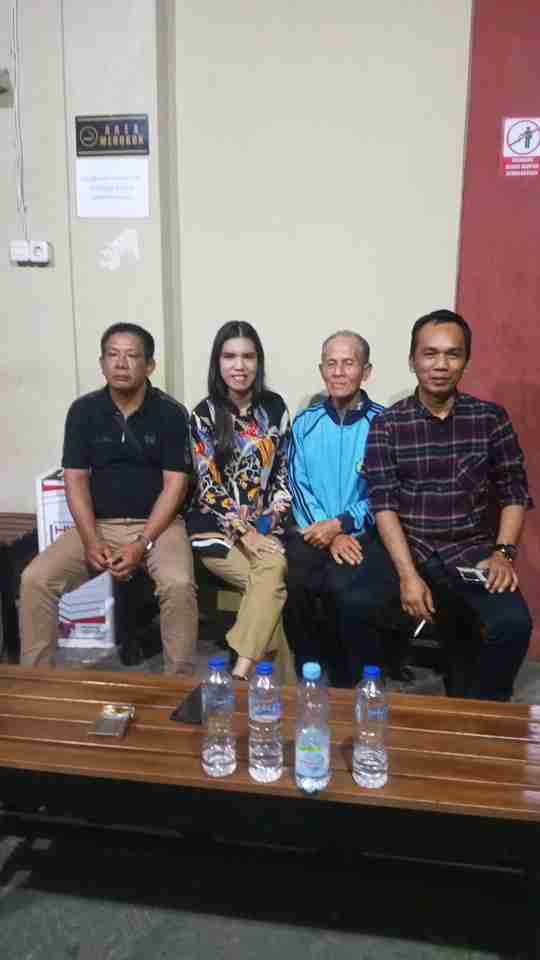Kuasa hukum Rizki Dini Hasanah saat mendampingi klien.