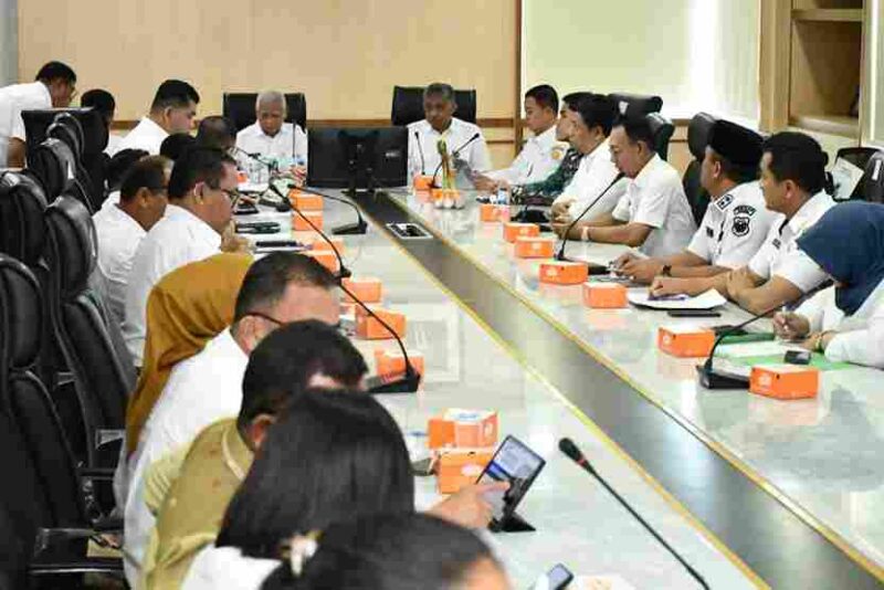 Bupati Samosir Vandiko T. Gultom dalam Rapat Koordinasi Pelaksanaan Kegiatan Pengembangan Bawang Putih Tahun 2026 dan Persiapan Tahun 2027 di Kantor Gubernur Sumatera Utara, Rabu (7/10/2026).