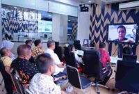 Sosialisasi Pelayanan Clearance Pejabat BUMD yang digelar secara virtual dari Ruang Command Center Kantor Wali Kota Medan, Kamis (8/10/2026).