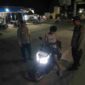 Polsek Dolok Pardamean menggelar razia kendaraan dan Patroli Blue Light di Simarjarunjung