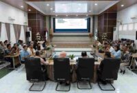Rapat Koordinasi Percepatan Pendataan dan Monitoring Progres Bedah Rumah, Kawasan Kumuh, dan Sanitasi Tahun Anggaran 2026 di Ruang Serbaguna Pemerintah Kota Pematangsiantar, Sabtu (10/10/2026).