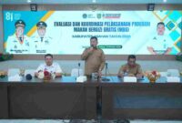  Bupati Asahan Taufik Zainal Abidin  saat membuka kegiatan Evaluasi dan Koordinasi Pelaksanaan Program MBG Kabupaten Asahan di Aula Melati Kantor Bupati Asahan, Selasa (13/10/2026), pukul 14.00 WIB.