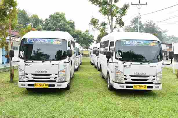 Pemprov Sumut meluncurkan enam Bus Perintis gratis di Samosir untuk melayani antar-jemput pelajar di Kecamatan Nainggolan dan Onan Runggu.