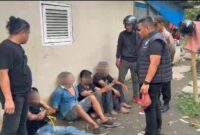 Polres Pelabuhan Belawan mengamankan empat pria dan menyita sabu bruto 9,60 gram dalam penggerebekan lokasi diduga transaksi narkoba di Medan Marelan.