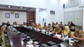 Bupati Asahan Taufik Zainal Abidin mengikuti exit meeting BPK Sumut di Aula Mawar, Kantor Bupati Asahan, Senin (19/10/2026).