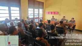 Warga Jorlang Hataran menyampaikan keluhan terkait narkoba, kenakalan remaja, dan pencurian sawit saat bertemu Wakapolres Simalungun.