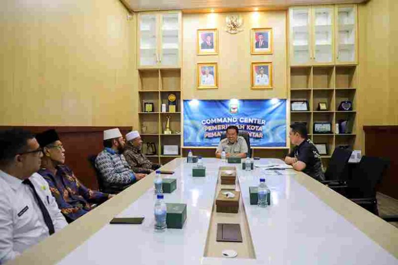 Wali Kota Wesly Silalahi menerima silaturahmi MUI Pematangsiantar.