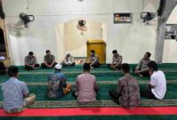 Kapolres Aceh Singkil AKBP Joko Triyono menggelar Subuh Keliling di Masjid Darul Hidayah.