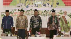 Wabup Asahan Rianto mendampingi Wamenag RI dalam konsolidasi Fahmi Ummi se-Sumut yang membahas pemberdayaan perempuan, keluarga, dan sertifikasi halal UMKM.