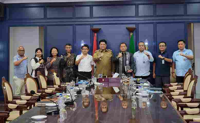 Bupati Samosir Vandiko T. Gultom usai memaparkan potensi dan konsep pengembangan desa di Kantor Gubernur Sumatera Utara, Selasa (27/10/2026).