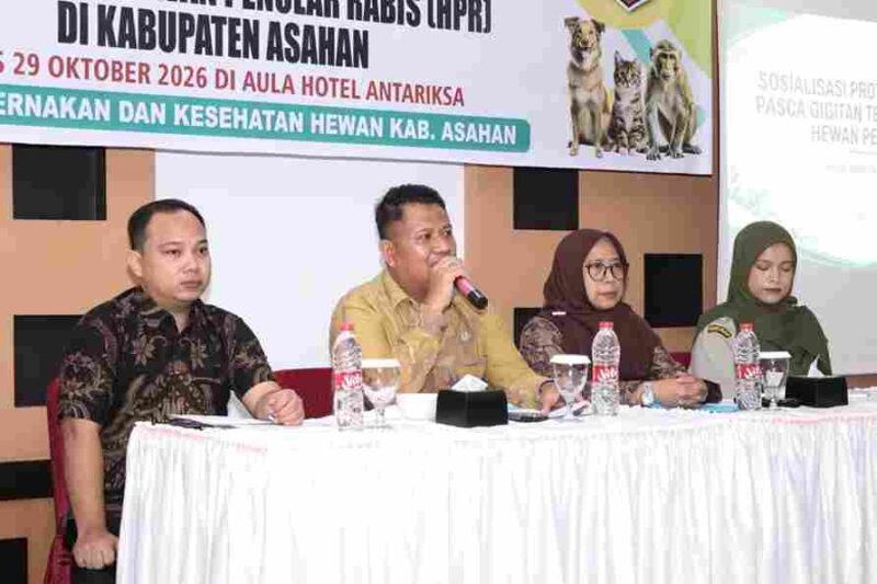 Wakil Bupati Asahan Rianto membuka sosialisasi penanganan gigitan hewan penular rabies untuk memperkuat koordinasi dan mendukung target bebas rabies 2030.